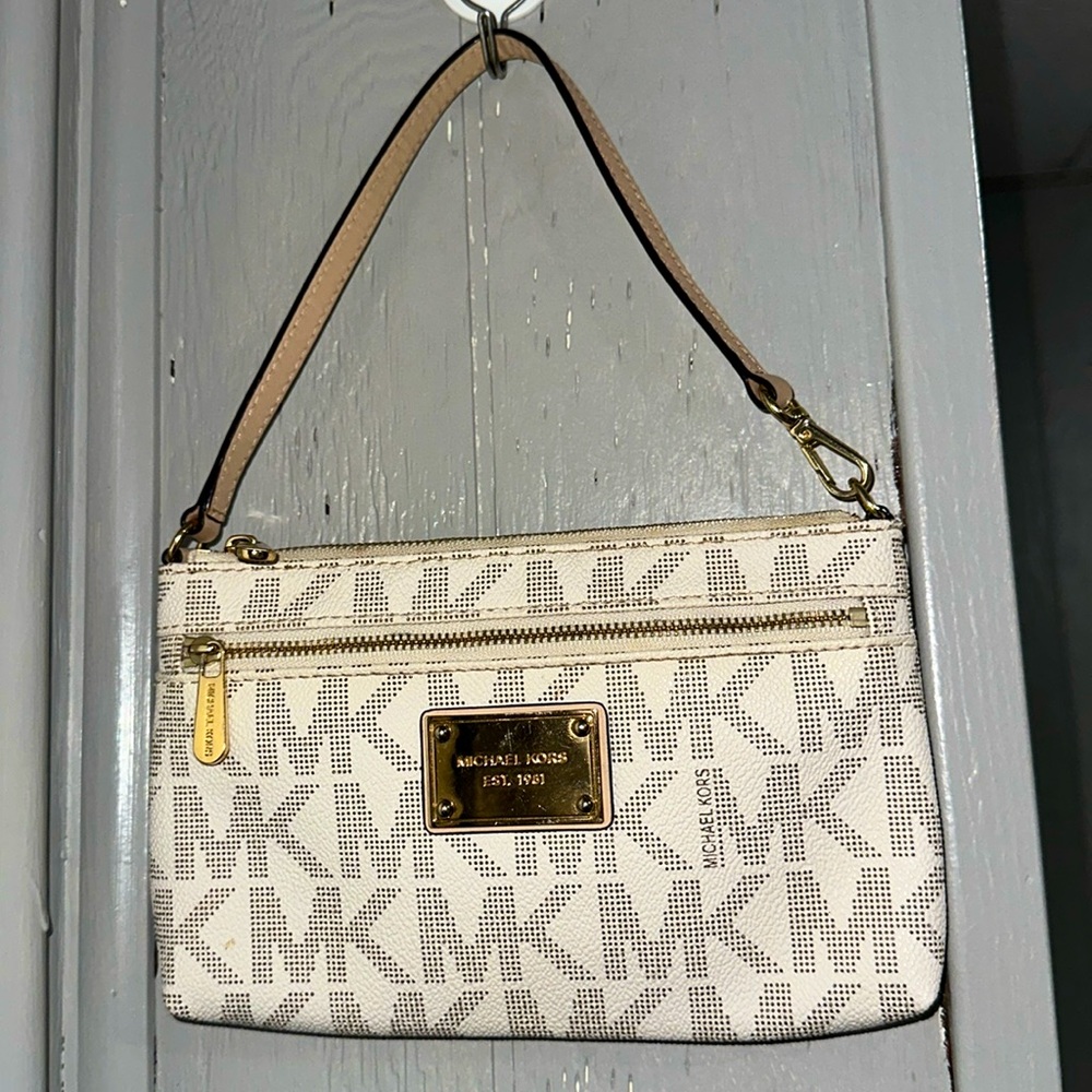 Michael Kors Wristlet
